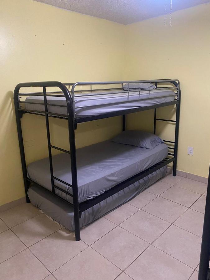 Hostel Brazilian Downtown Miami Kültér fotó